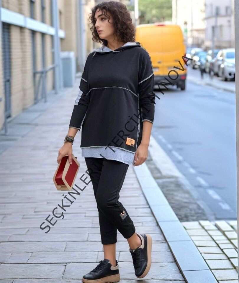 Kadın Siyah Kapşonlu Etek Ucu Detay Arma Ters Dikiş Gorunumlu Ikili Takım