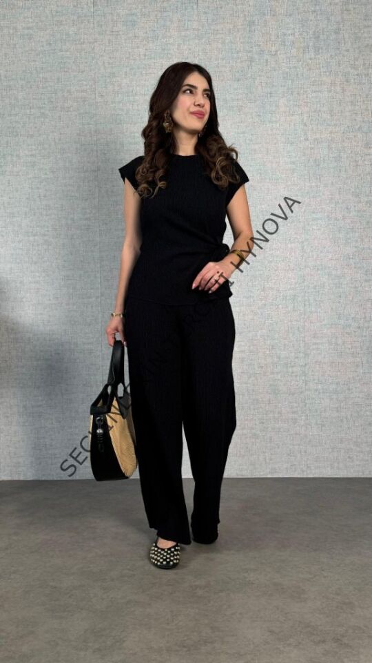 Kadın Kısa Kollu Bisiklet Yaka Yandan Bağlamalı Bürümcük Bluz Ve Pantolon Ikili Takım