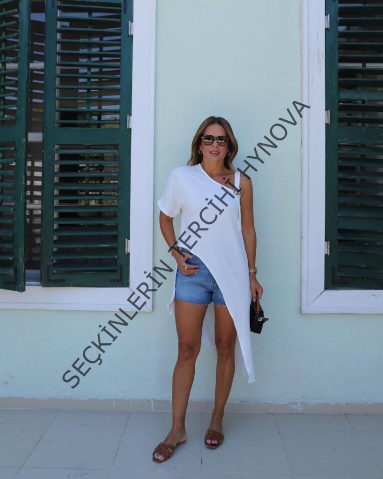 Kadın Tek Omuzu Açık Askılı Asimetrik Kesim Detaylı Bluz