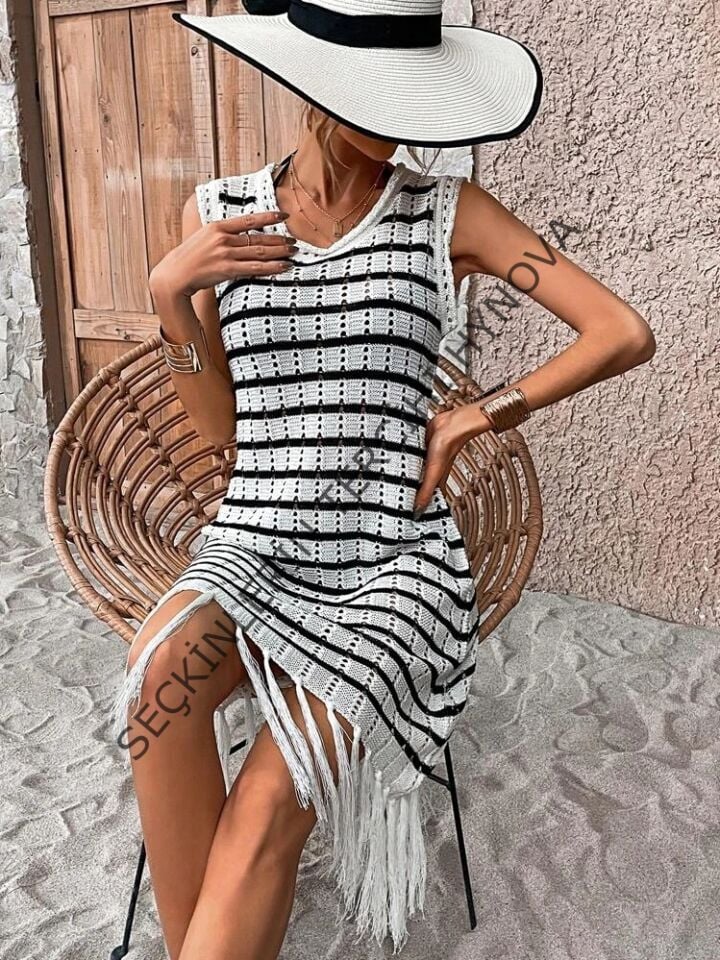 Kadın Kolsuz V Yaka Eteği Püsküllü çizgi Desen Triko Elbise