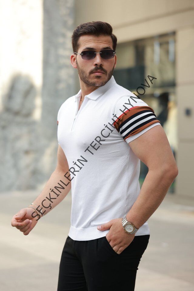 Erkek Fermuar Yakalı Kolları Desenli Kısa Kollu Tişört