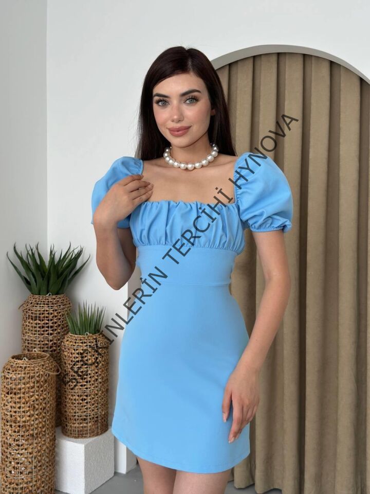 Hessen Sırt Dekolteli Elbise