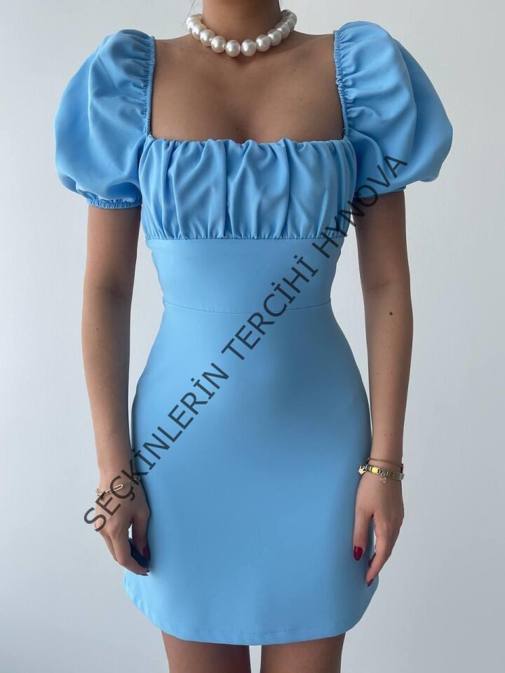 Hessen Sırt Dekolteli Elbise