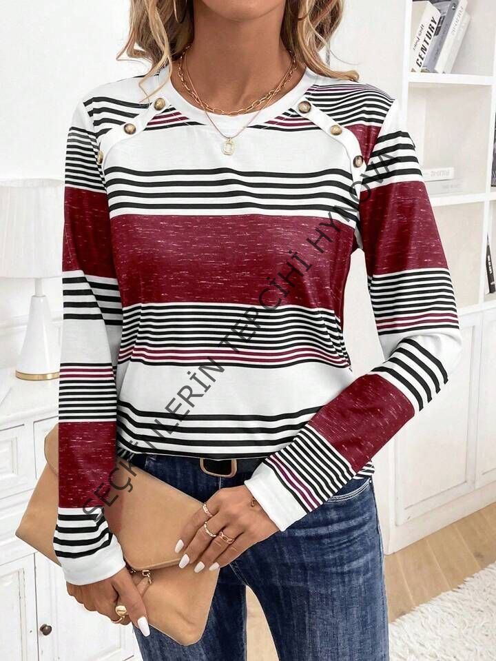 Kadın Uzun Kollu Bisiklet Yaka Düğme Detaylı Desenli Süprem Bluz