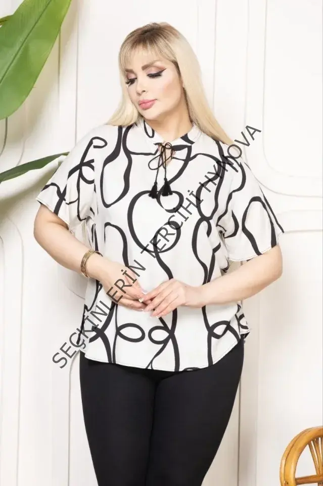 Desenli Püsküllü Viskon Bluz Bebe Yaka Kısa Kollu Big Size Rahat Kesim - Desenli