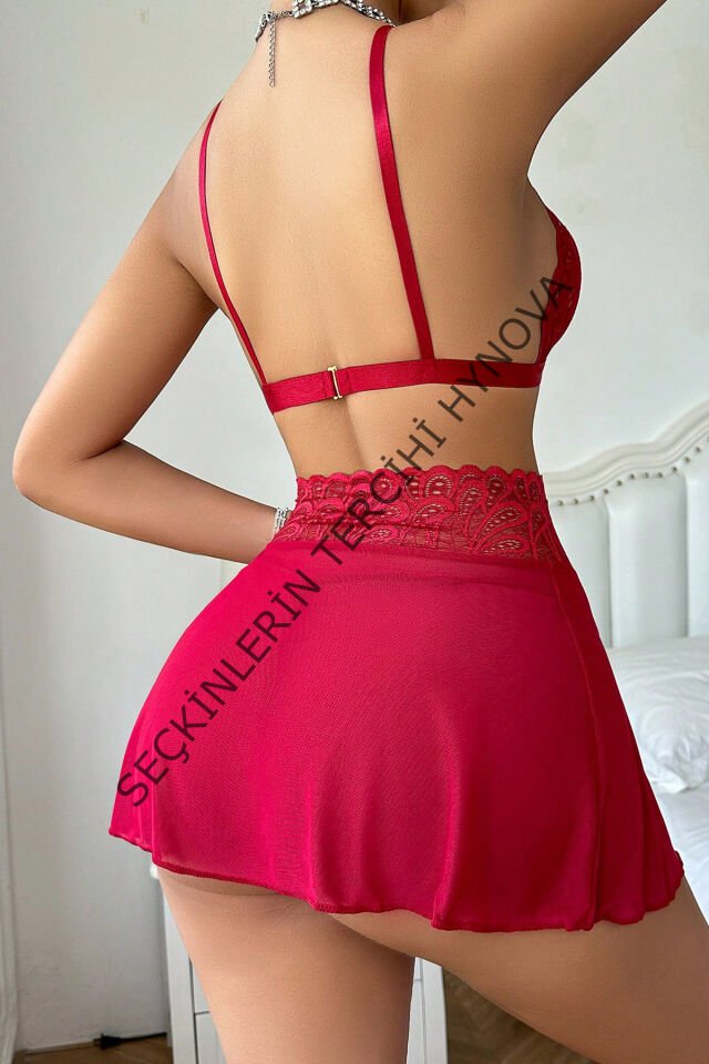 Kadın Kırmızı Göğsü ve Beli Dantel Detaylı Etekli Takım – Modern, Konforlu