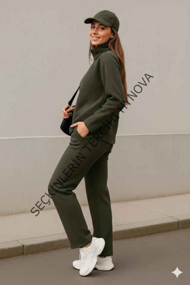 Kadın Balıkçı Yaka Fermuar Detay Polar Sweat Ve Pantolon Ikili Takım