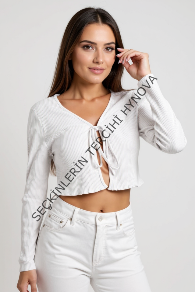 Kadın Beyaz Uzun Kollu Önden Bağlama Detaylı Crop Top Bluz – Şık, Rahat ve Kolay Kombinlenebilir