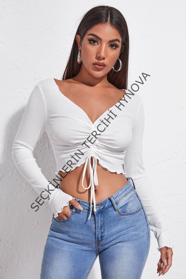 Kadın Beyaz Uzun Kollu Büzdürme Bağcık Detaylı Crop Top Bluz – Şık, Rahat ve Kolay Kombinlenebilir