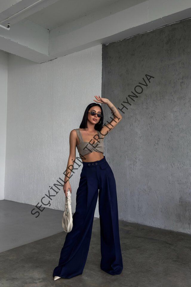 Üç Düğme Detayli Palazzo Pantolon