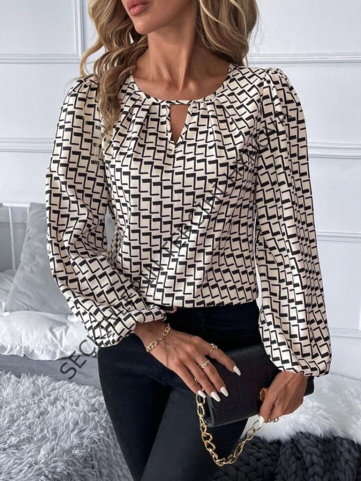 Kadın Uzun Kollu Damla Detaylı Yaka Desenli Süprem Bluz