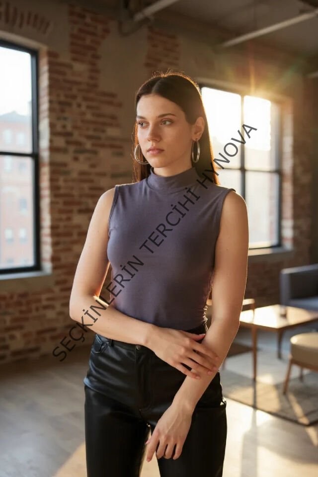 Kadın Antrasit Gri Kolsuz Balıkçı Yaka Basic Bluz