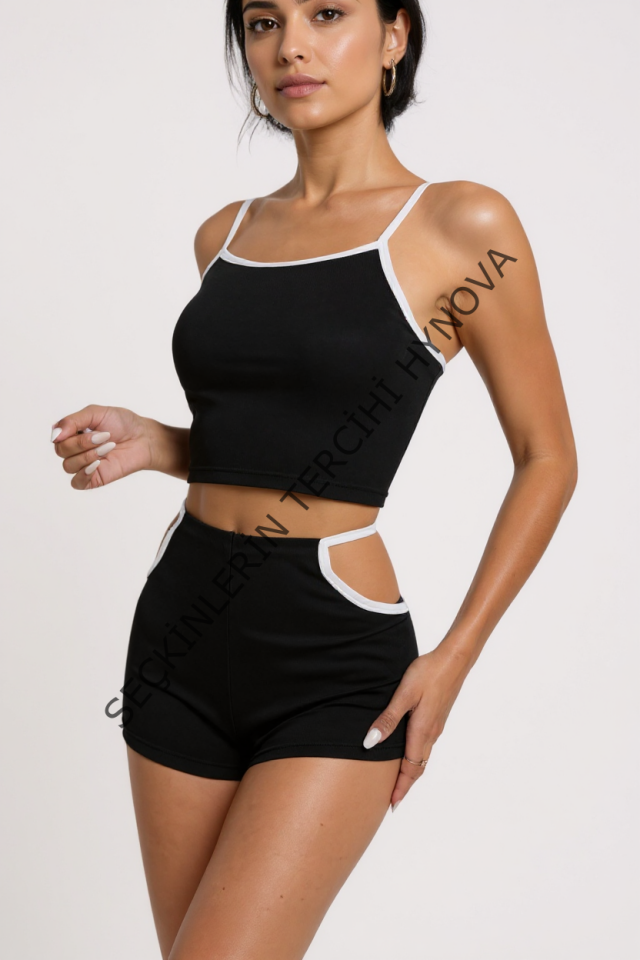 Kadın Siyah Beyaz Şortlu Cut-Out Detaylı Gecelik Takımı – Modern, Konforlu ve Günlük Kombinlere Uygun