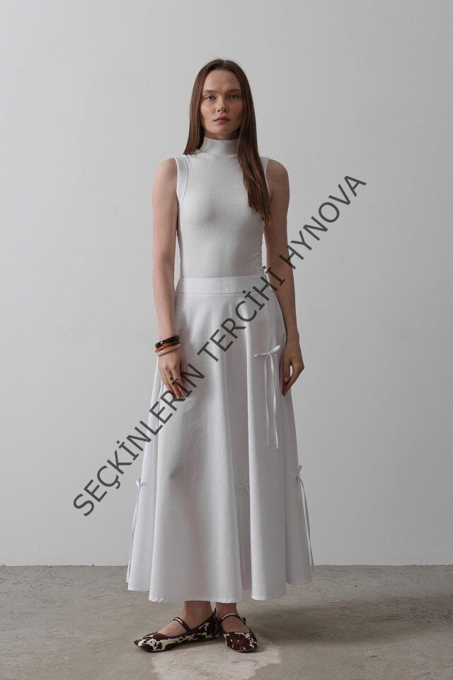 Fiyonk Kloş Etek - Beyaz