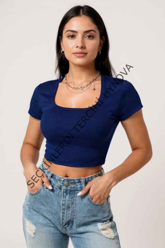 Kadın Lacivert Yarım Kol Düz Yaka Crop Top Bluz – Şık, Rahat ve Kolay Kombinlenebilir