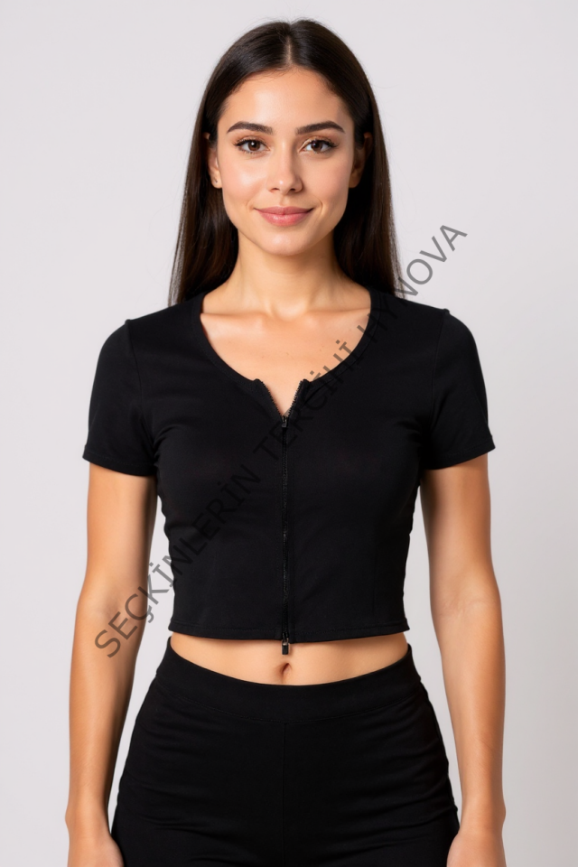 Kadın Siyah Çift Fermuarlı Yarım Kol Crop Top Bluz – Şık, Rahat ve Kolay Kombinlenebilir
