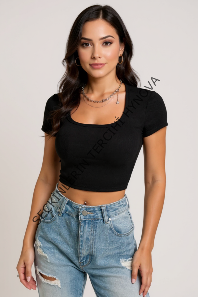 Kadın Siyah Yarım Kol Düz Yaka Crop Top Bluz – Şık, Rahat ve Kolay Kombinlenebilir