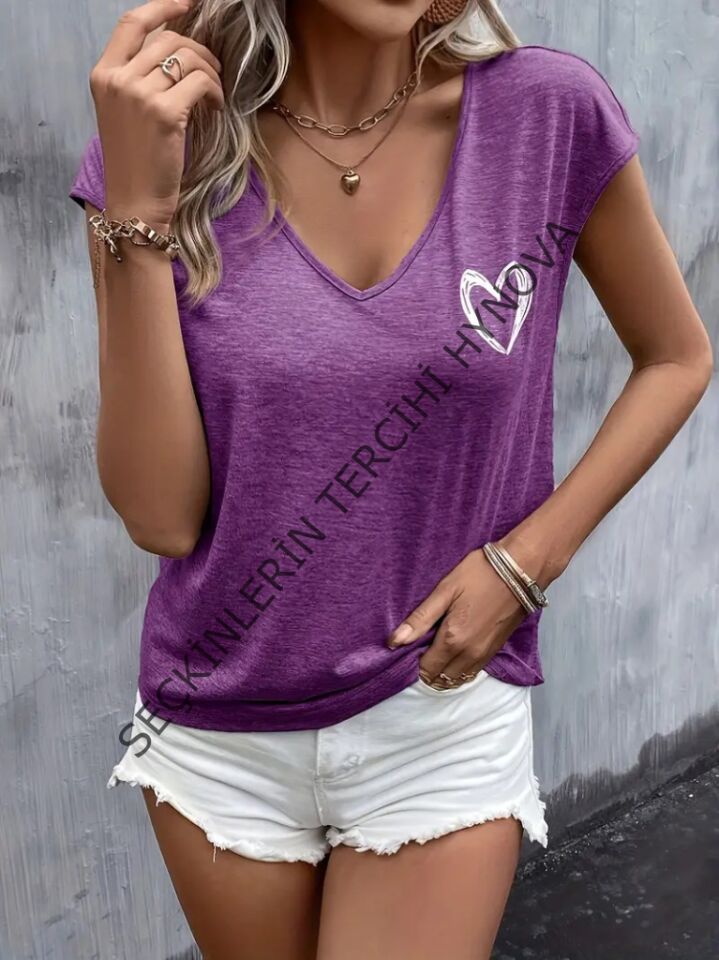 Kadın Kısa Kollu V Yakalı Kalp Baskılı Viskon Bluz