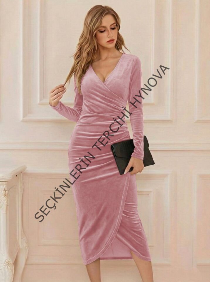 Kadın Uzun Kollu Kruvaze Yaka Belden Büzgü Detay Midi Kadife Elbise