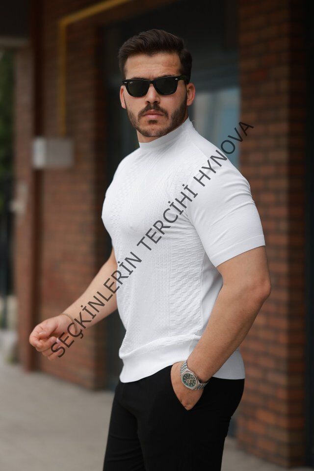 Erkek Desen Dokulu Kısa Kollu Tişört