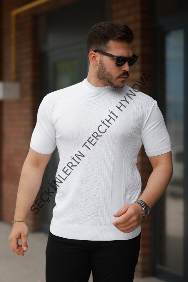 Erkek Desen Dokulu Kısa Kollu Tişört