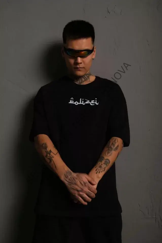 Erkek Bisiklet Yakalı Sırt Baskılı Oversize T-Shirt - Siyah