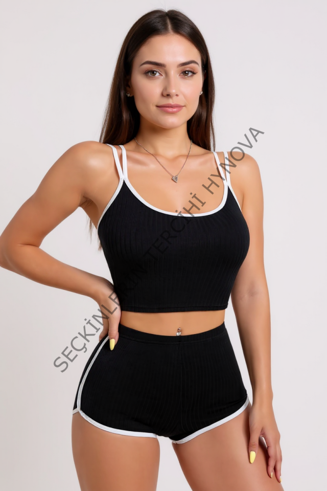 Kadın Siyah Beyaz Çapraz Lastik Detaylı Kaşkorse Şortlu Gecelik Takımı – Modern, Konforlu ve Günlük Kombinlere Uygun