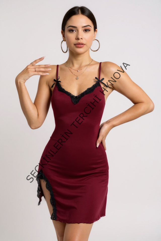 Kadın Bordo Bacak Yırtmaçlı Siyah Dantelli ve Fiyonklu Şık Gecelik – Modern ve Şık Tasarım