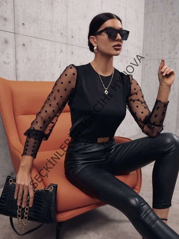 Kadın Uzun Kollu Bisiklet Yaka Kollar Puantiyeli Tül Detaylı Sandy Bluz