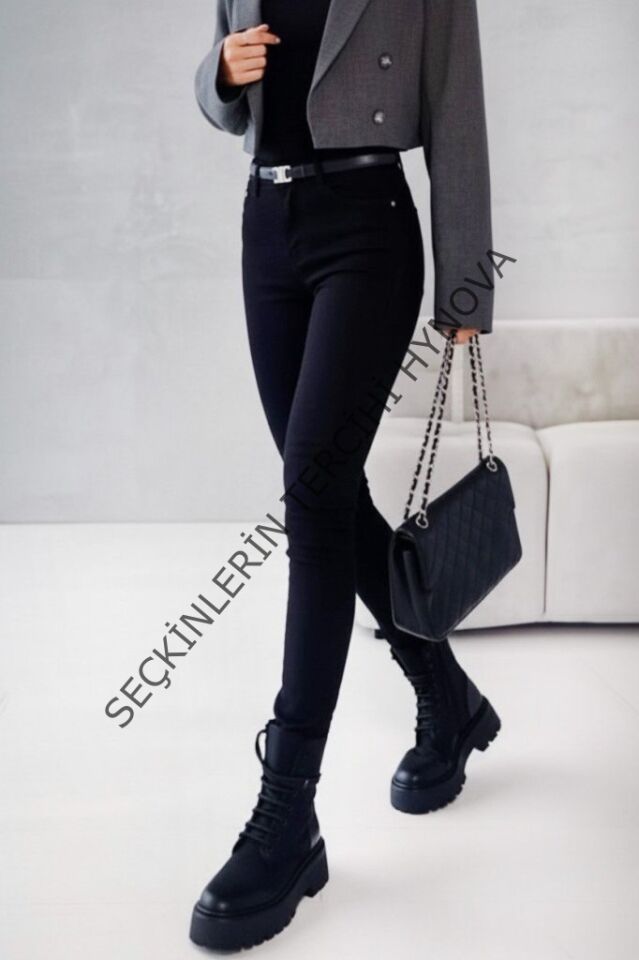 Kadın Yüksek Bel Cepli Kemersiz Kot Pantolon