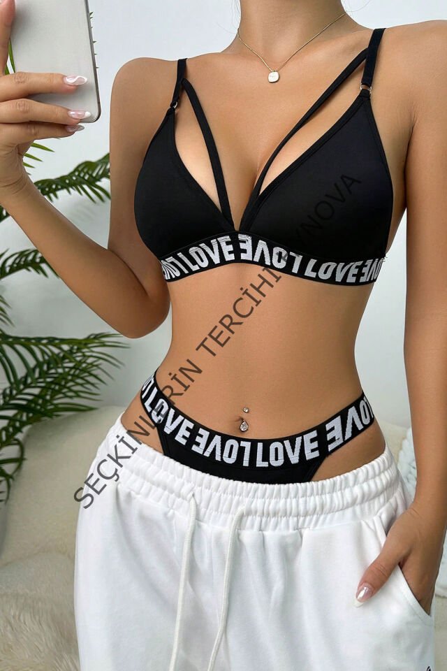 Kadın Siyah Love Yazı Detaylı Harness İç Çamaşır Takımı – Modern, Konforlu ve Günlük Kombinlere Uygun