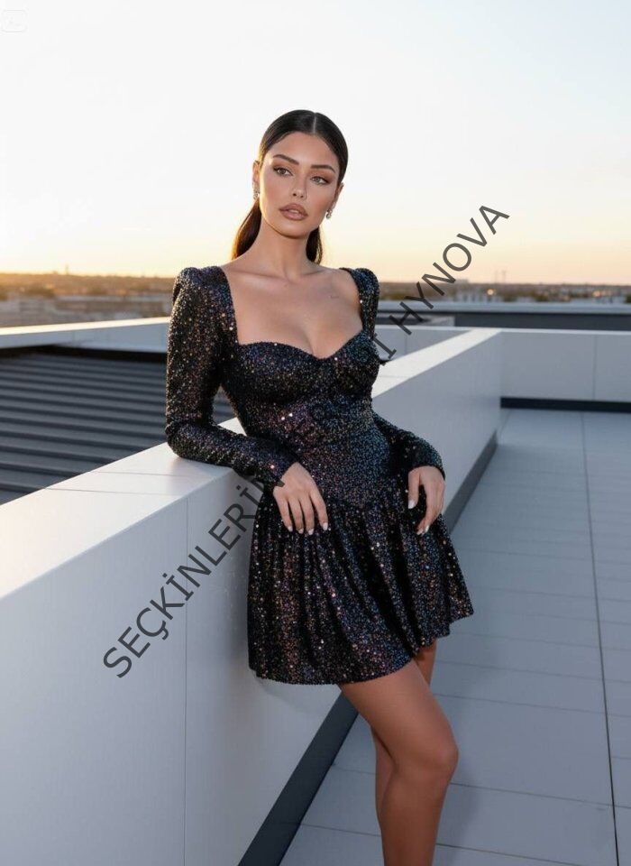 Kadın Uzun Kollu Armut Yaka Pul Payet Işlemeli Mini Gece Elbisesi