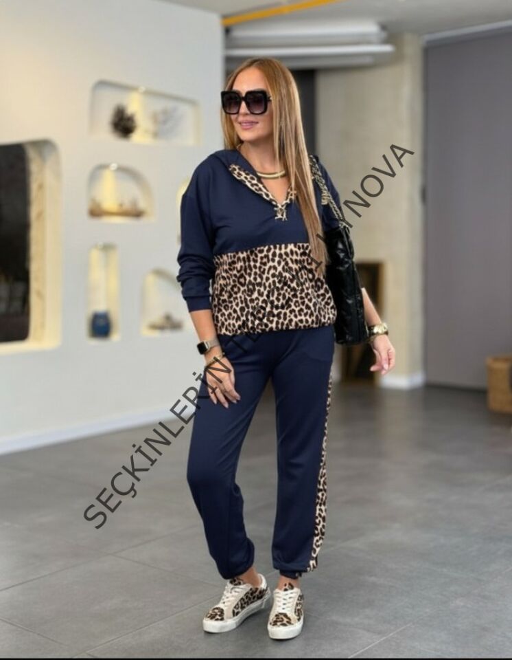 Kadın Uzun Kollu Kapşonlu Leopar Desen Detaylı Viskon Iki Iplik Bluz Ve Pantolon Ikili Takım