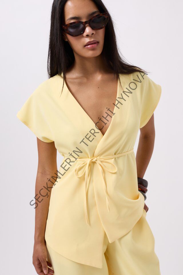 Bağcık Detay Yelek