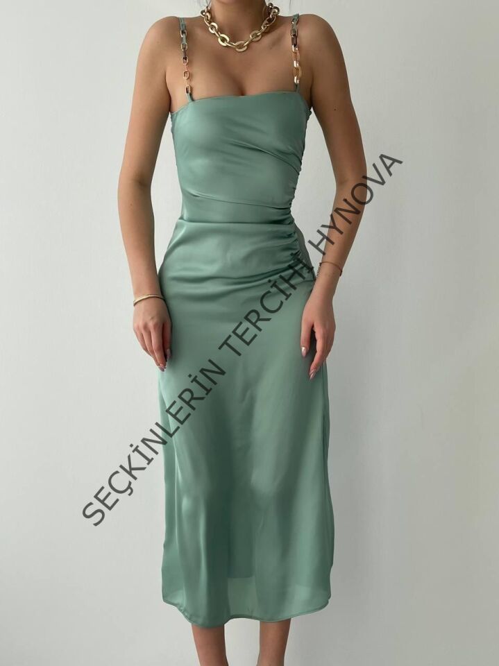 Oxpo Yırtmaç Detaylı Elbise