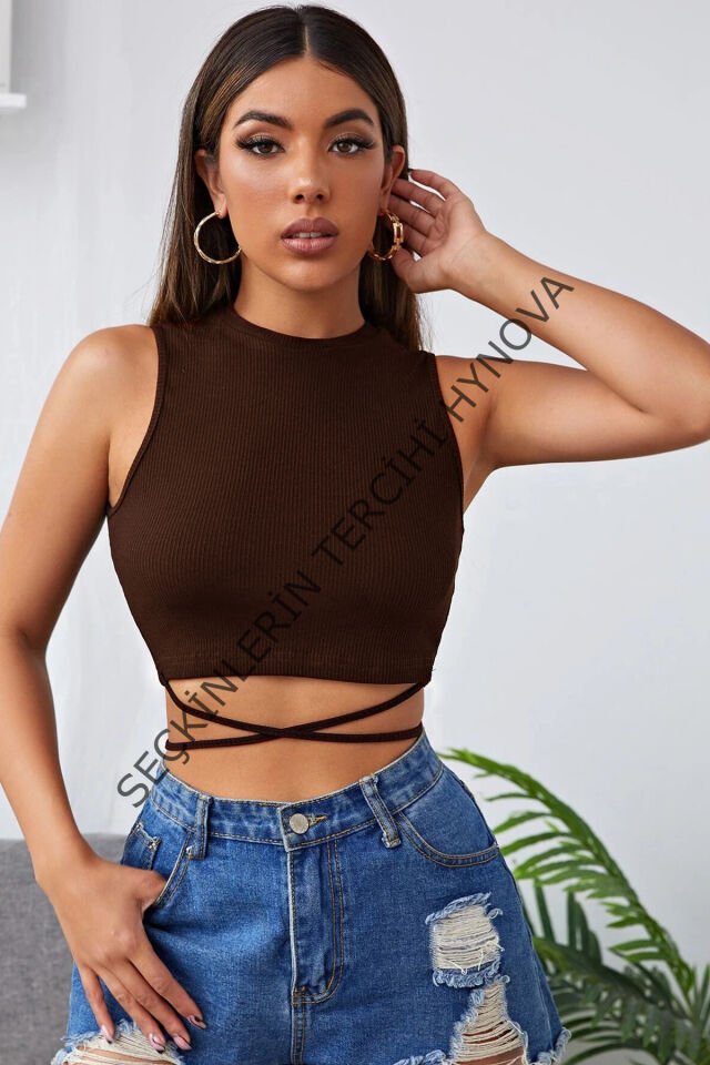 Kadın Kahverengi Çapraz Bağlamalı Crop Top Büstiyer – Modern ve Şık Tasarım