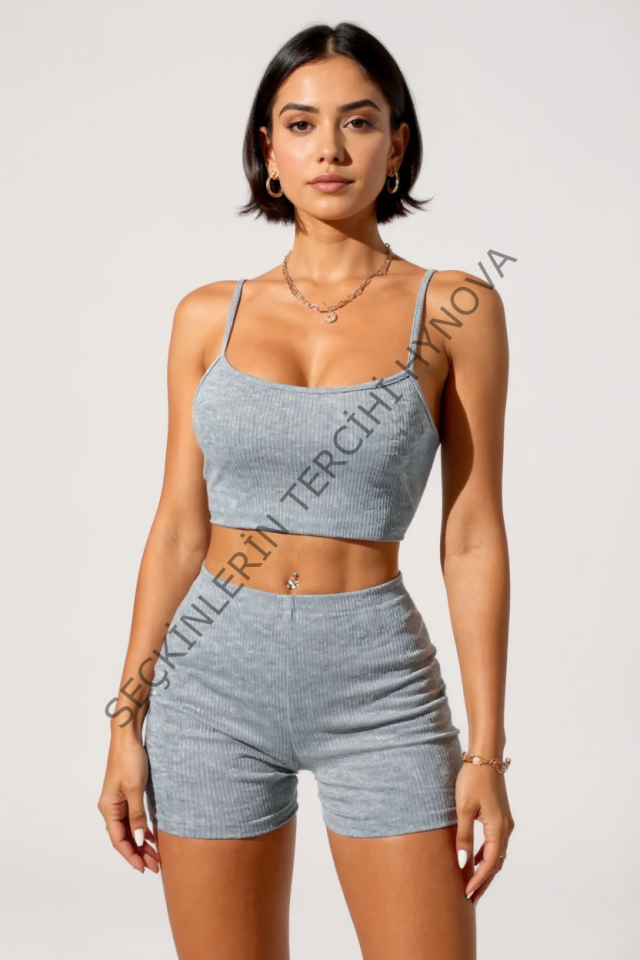 Kadın Gri Melanj Şortlu Kaşkorse Gecelik Takım – Modern, Konforlu ve Günlük Kombinlere Uygun