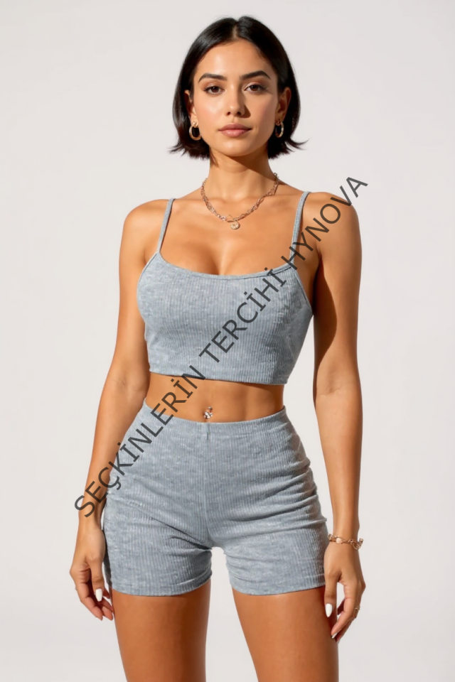 Kadın Gri Melanj Şortlu Kaşkorse Gecelik Takım – Modern, Konforlu ve Günlük Kombinlere Uygun