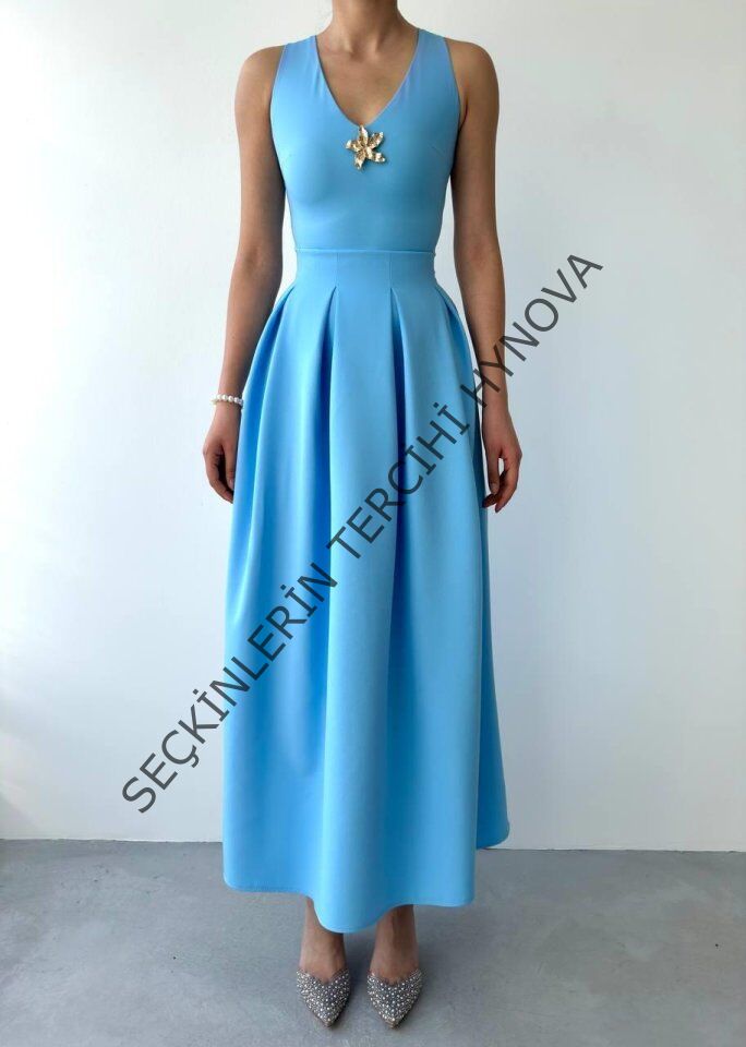 Late Yıldız Detaylı Elbise