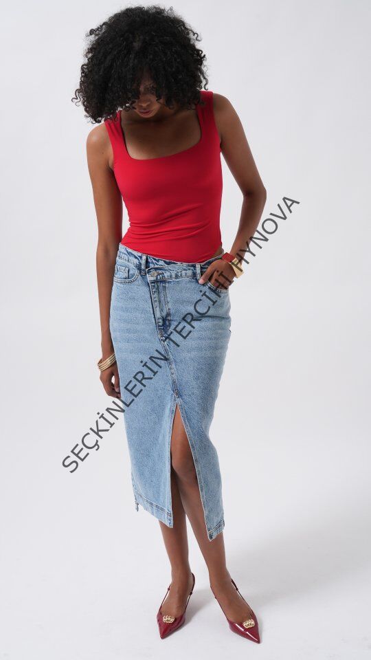 Kare Yaka Kalın Askılı Bodysuit