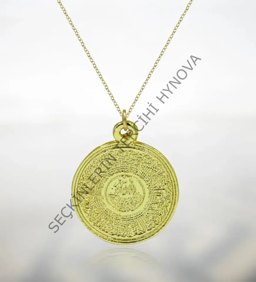 BK Gift Kadınlara Özel Siyah Şal ve Kabartmalı Gold Ayetel Kürsi Kolye